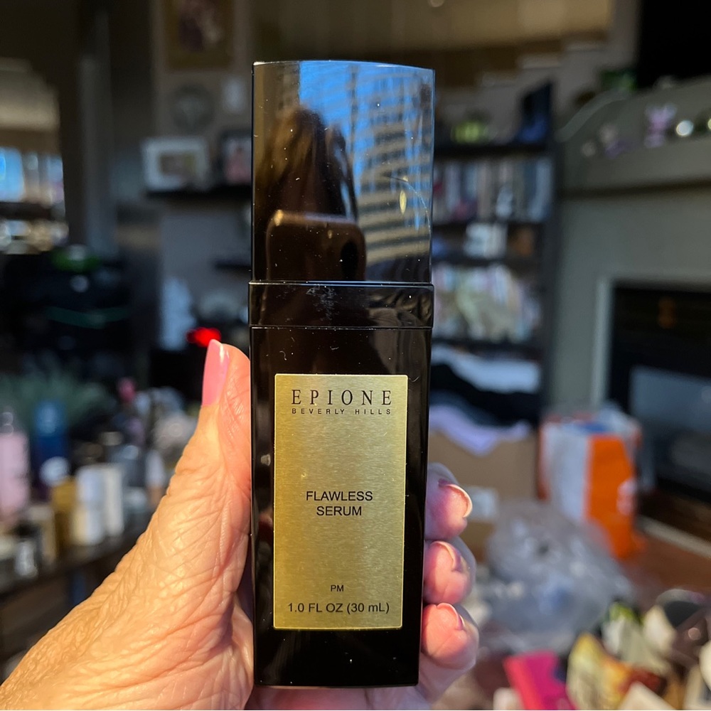 Flawless serum from Epione Beverley Hills 30ml.  New!  No box.